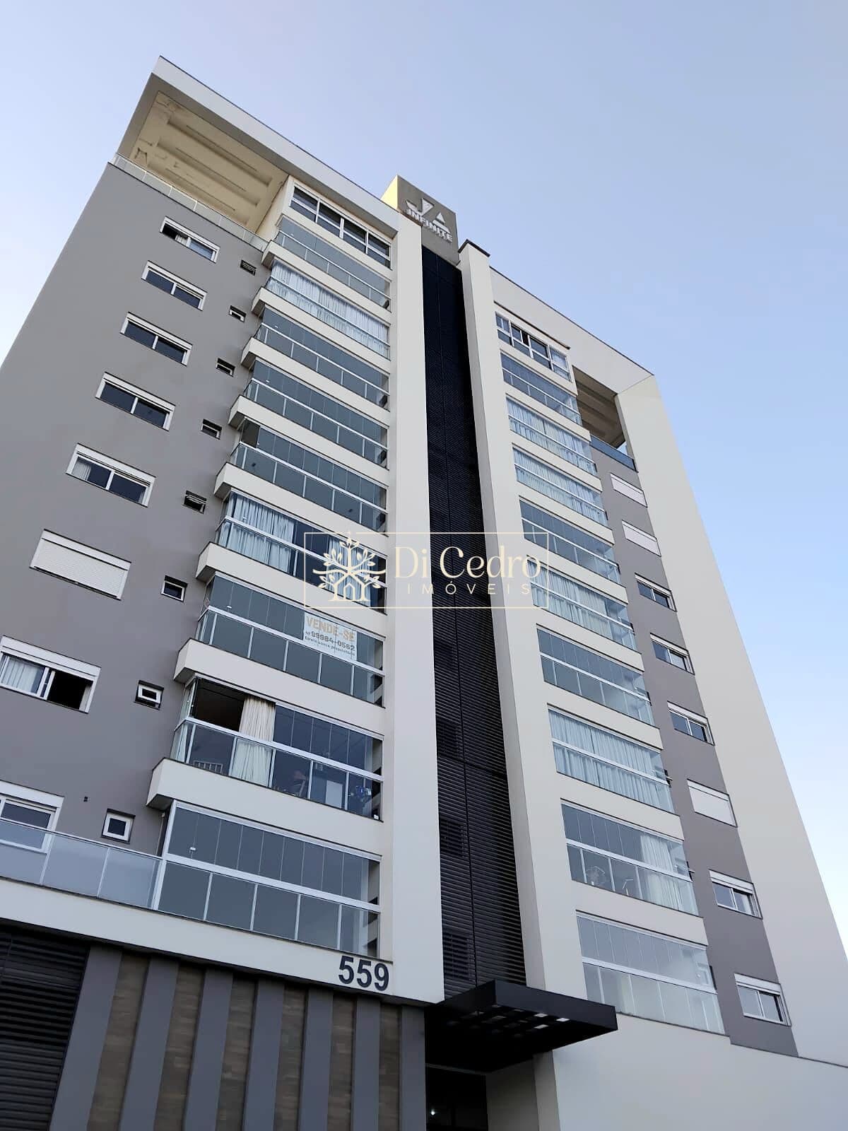 🌟 Cobertura Duplex de Alto Padrão no Centro de Timbó com Vista Panorâmica