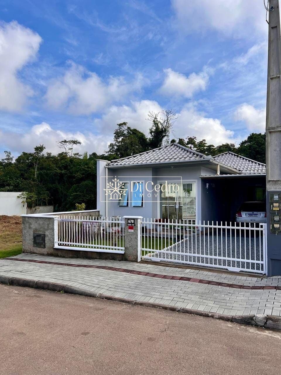 🏡 Casa com 3 Quartos em Localização Estratégica