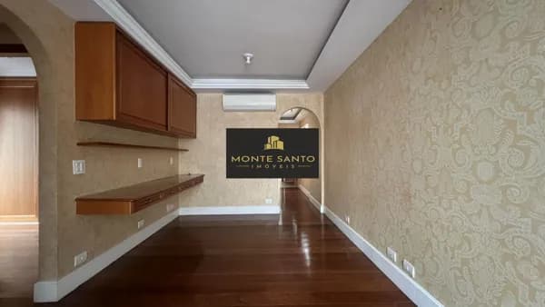 Apartamento em Higienópolis com 60m², 2 quartos e 1 vaga ao lado da Praça Buenos Aires
