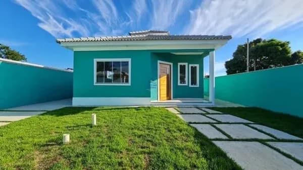 Linda Casa de Esquina em Itaipuaçu Esperando por Você!