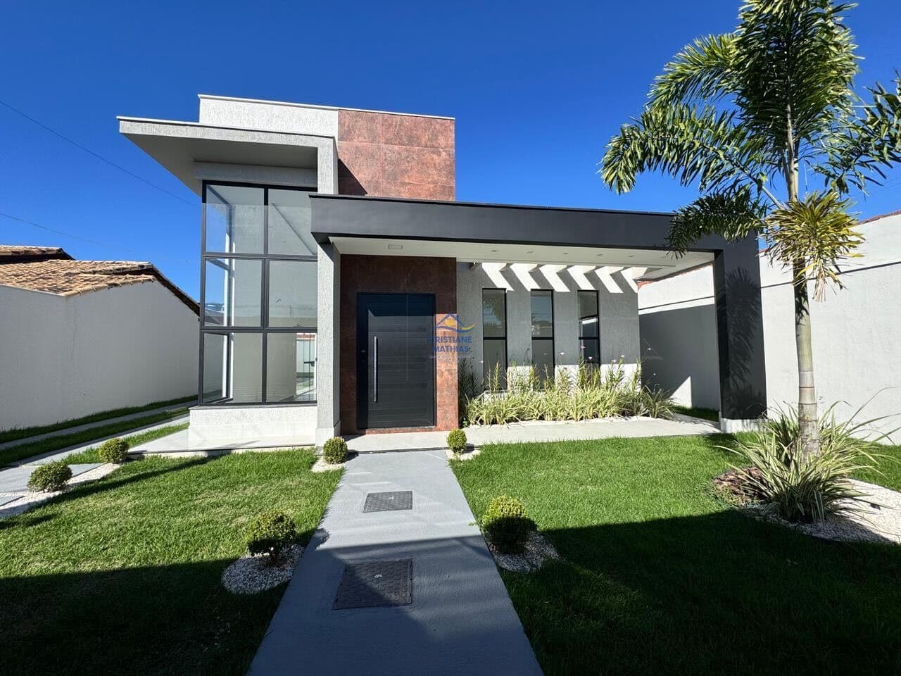 Casa Linear com 3 Quartos, 2 Suítes e Terreno de 480 m² à Venda no Barroco - Itaipuaçu