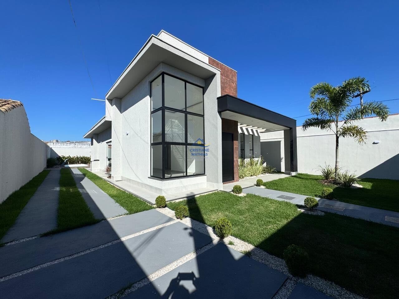 Casa Alto Padrão com piscina e terreno de 480 m² no Jardim Atlântico Leste