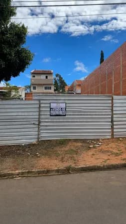 Lote/Terreno em Botucatu - Jardim Aeroporto