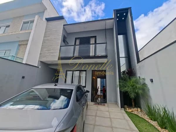 Casa Moderna com Suíte, Closet e Projeto para Piscina à Venda em Cezar de Souza