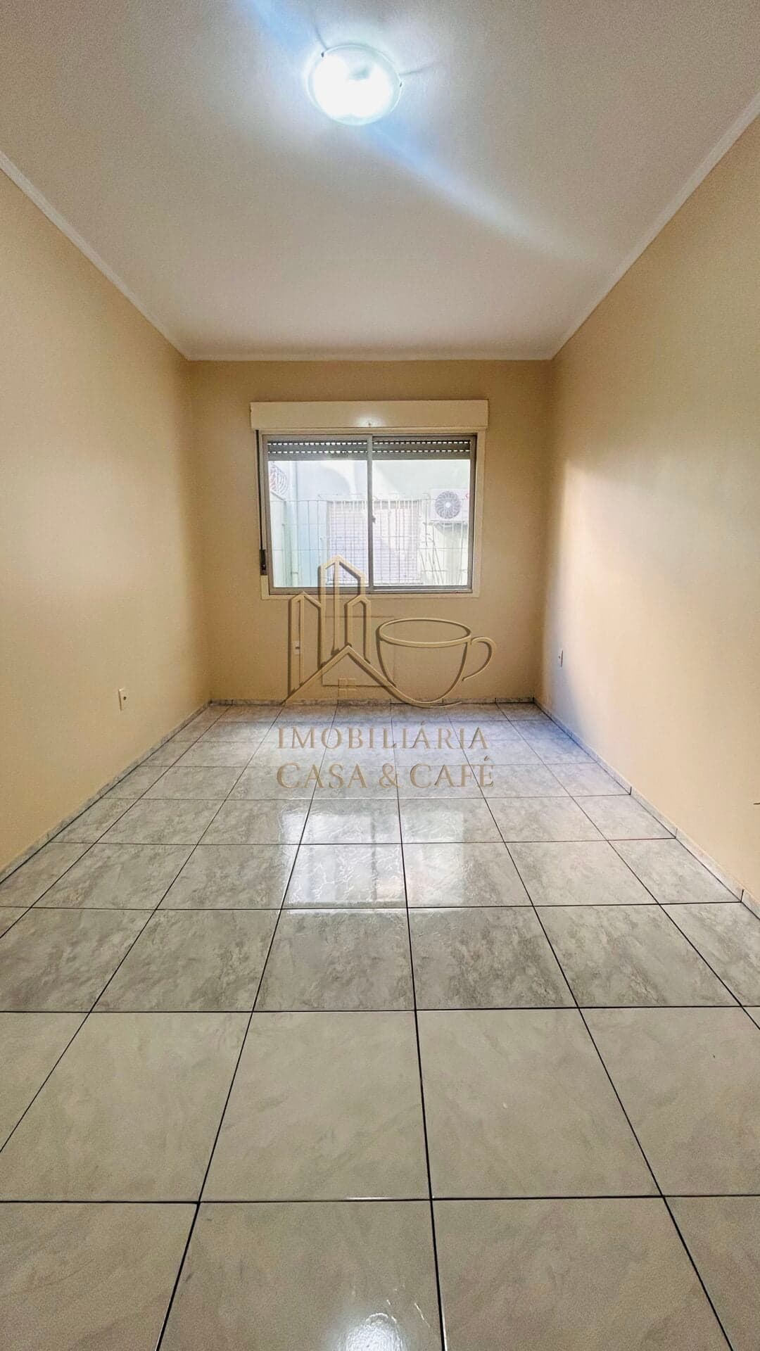 Apartamento TÉRREO COM PÁTIO