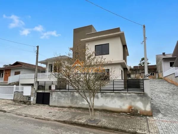 Casa em Timbó - Vila Germer