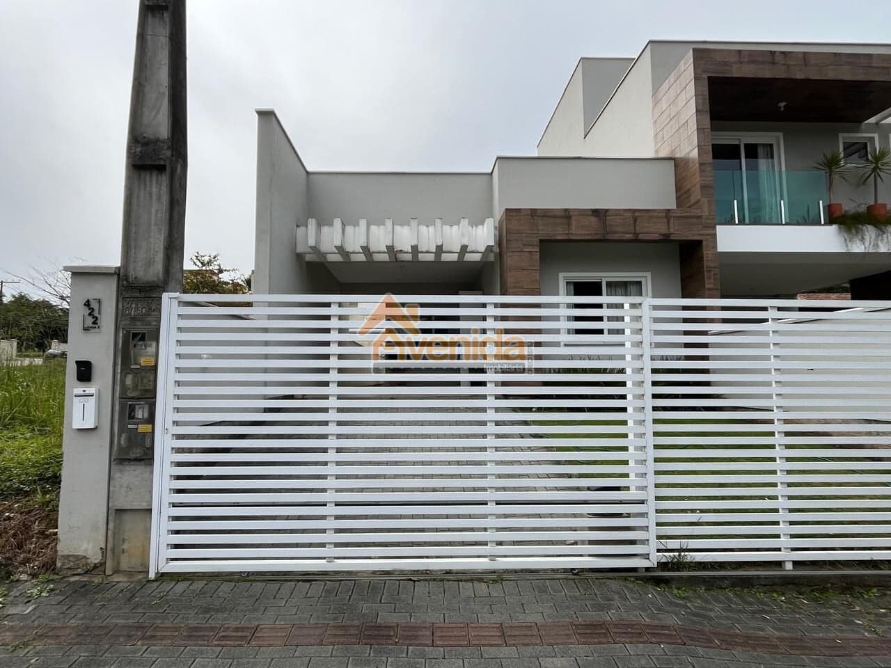 Casa em Timbó - Capitais