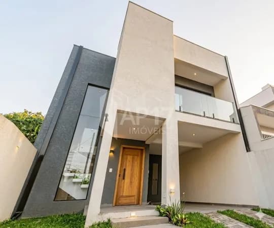 Sobrado em Curitiba - Tingui