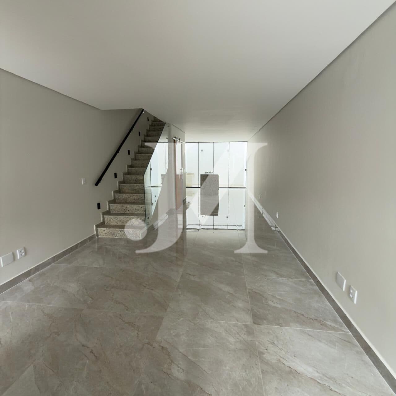 Sobrado Padrão de 150m², com 3 dormitórios, todos suítes e 2 vagas de garagem - Vila Carrão. 🏢