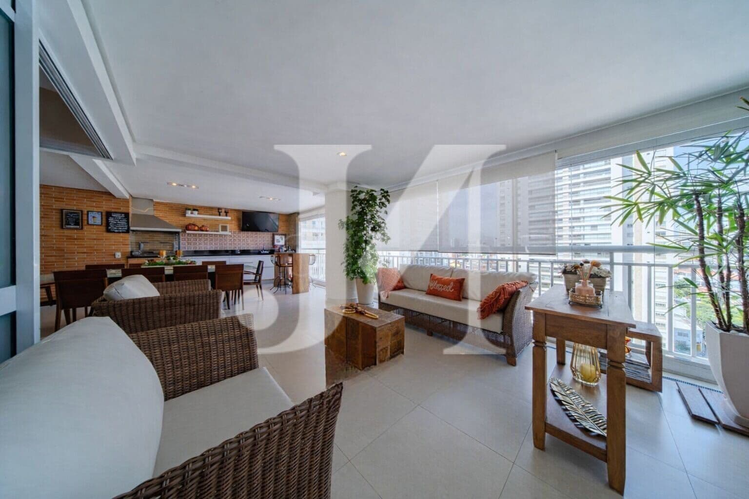 Apartamento Alto Padrão de 242m², 4 Dormitórios, sendo 3 Suítes e 4 Vagas no Condomínio Praça das Águas - Tatuapé. 🏢