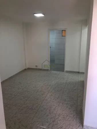 Apartamento à venda no bairro Barra Funda em São Paulo com 1 quarto próximo ao metro