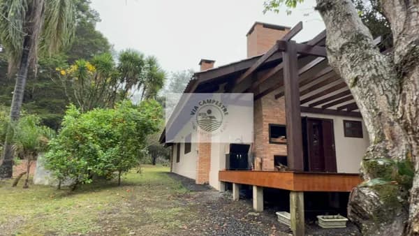 Sítio com 30.000 m2, casa semi-nova com 4 dormitorios, fogão a lenha, porteira fechada