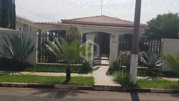 Casa em Paulínia - Jardim de Itapoan