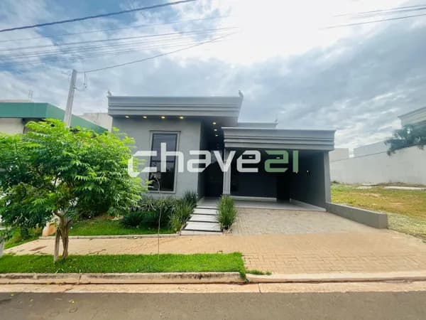 ELEGÂNCIA E CONFORTO EM CASA ESTILO NEOCLÁSSICO NO CONDOMÍNIO MARIA JÚLIA