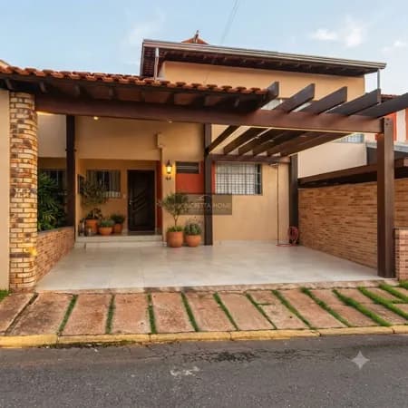 Casa à venda no bairro Jardim Bom Clima - Cuiabá/MT; casa condominio fechado residencial Jardins bairro bom clima