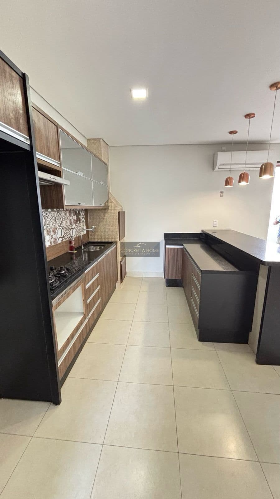 Linda Casa 210M² | 3 quartos (1 suíte) | Pronta para Morar - Condomínio Solar da Torres II