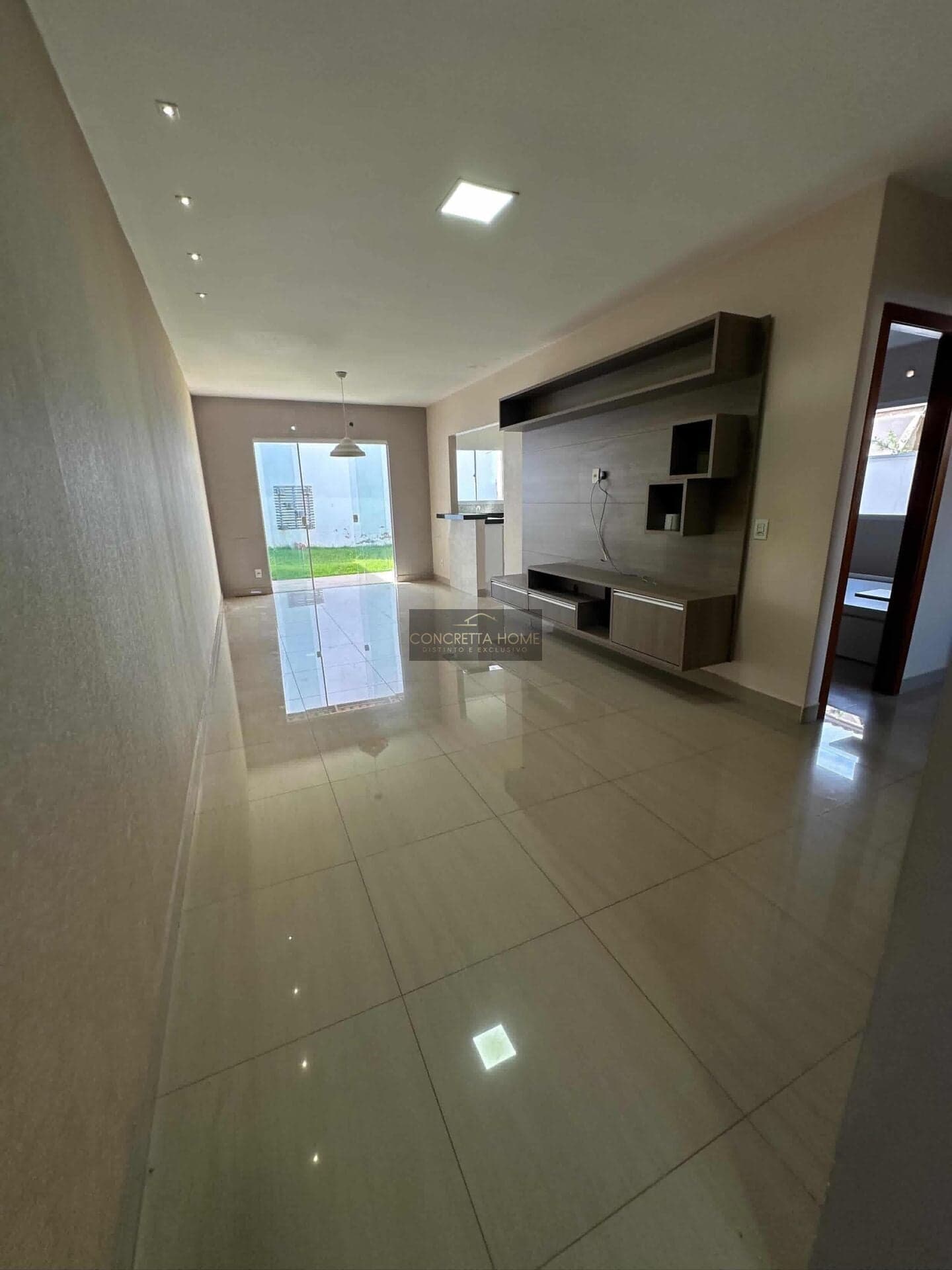 LINDA CASA À VENDA 89M² | 3 QUARTOS (1 SUÍTE) – CONDOMÍNIO RIO COXIPÓ