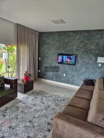 OPORTUNIDADE CASA COM 210M² CONSTRUIDOS E 600M² DE TERRENO 3 QUARTOS (1 SUÍTE) | PISCINA E CHURRASQUEIRA - CASA ESPAÇOSA E ACONCHEGANTE EM CHAPADA DOS GUIMARÃES