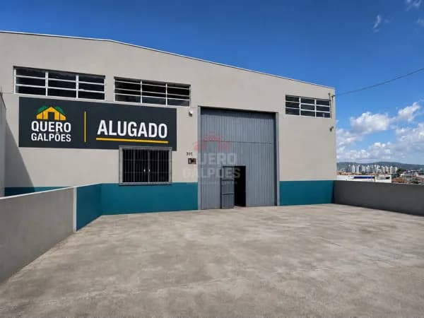 ALUGADO - GALPÃO 270m² | PRÓXIMO À BR-101 | REFORMADO | BIGUAÇU