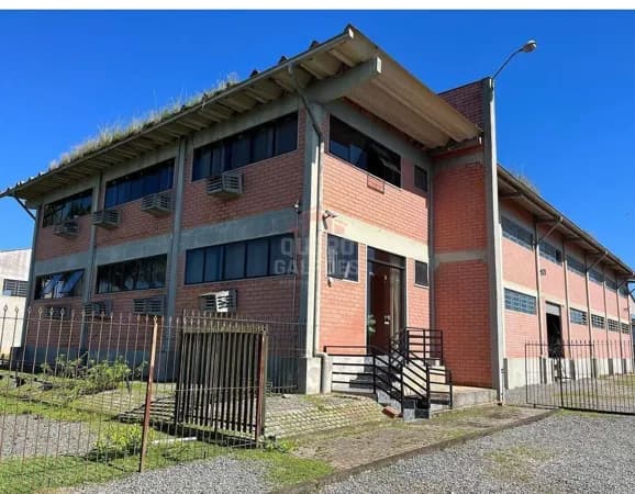 1.400 m² – ALUGO GALPÃO EM ARAQUARI/SC