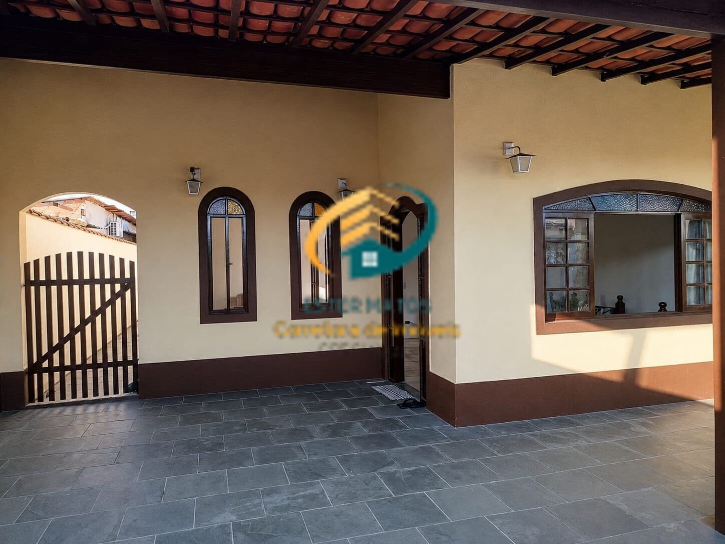Casa com 4 Dormitórios, 300m² de Terreno - 1 Quadra da Av. Adhemar de Barros
