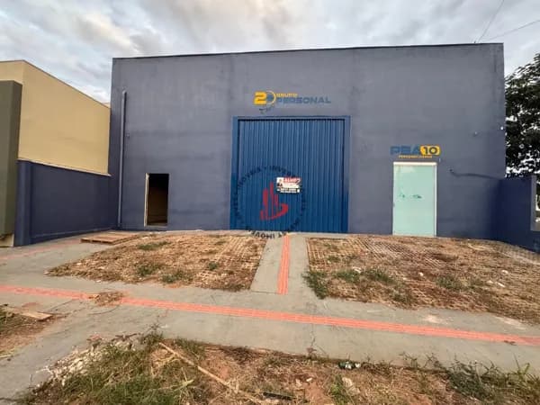 ALUGO GALPÃO FECHADO PROXIMO AO CAIÇARA