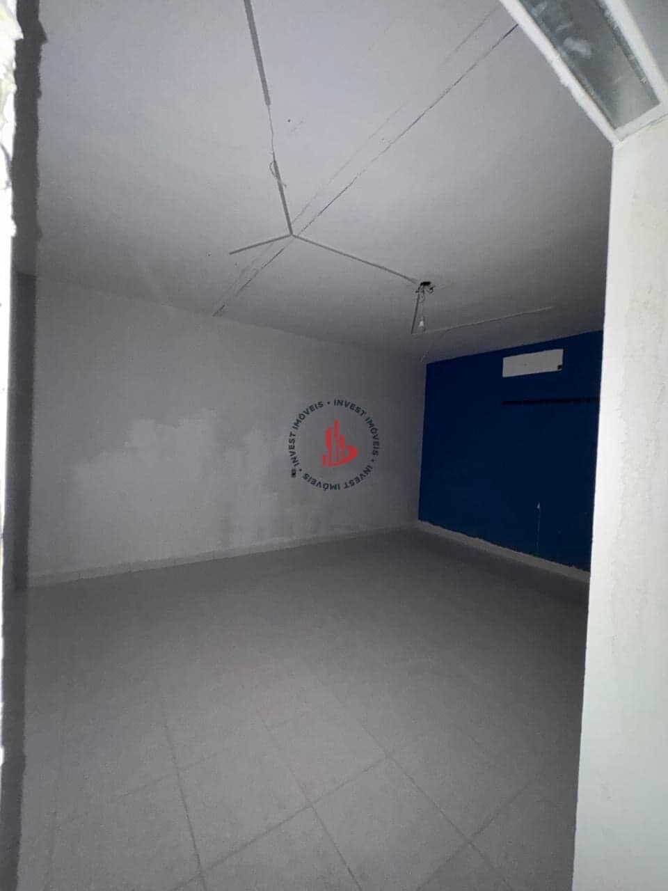 VENDO GALPÃO FECHADO PROXIMO AO CAIÇARA