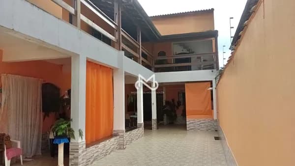 Casa a 400m da praia à venda no Jardim Vista Linda em Bertioga/SP