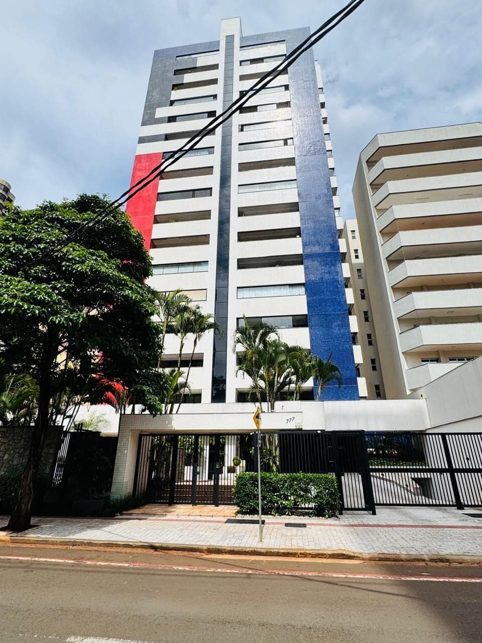 Apartamento a venda Solar Rembrandt 171,37 privativos