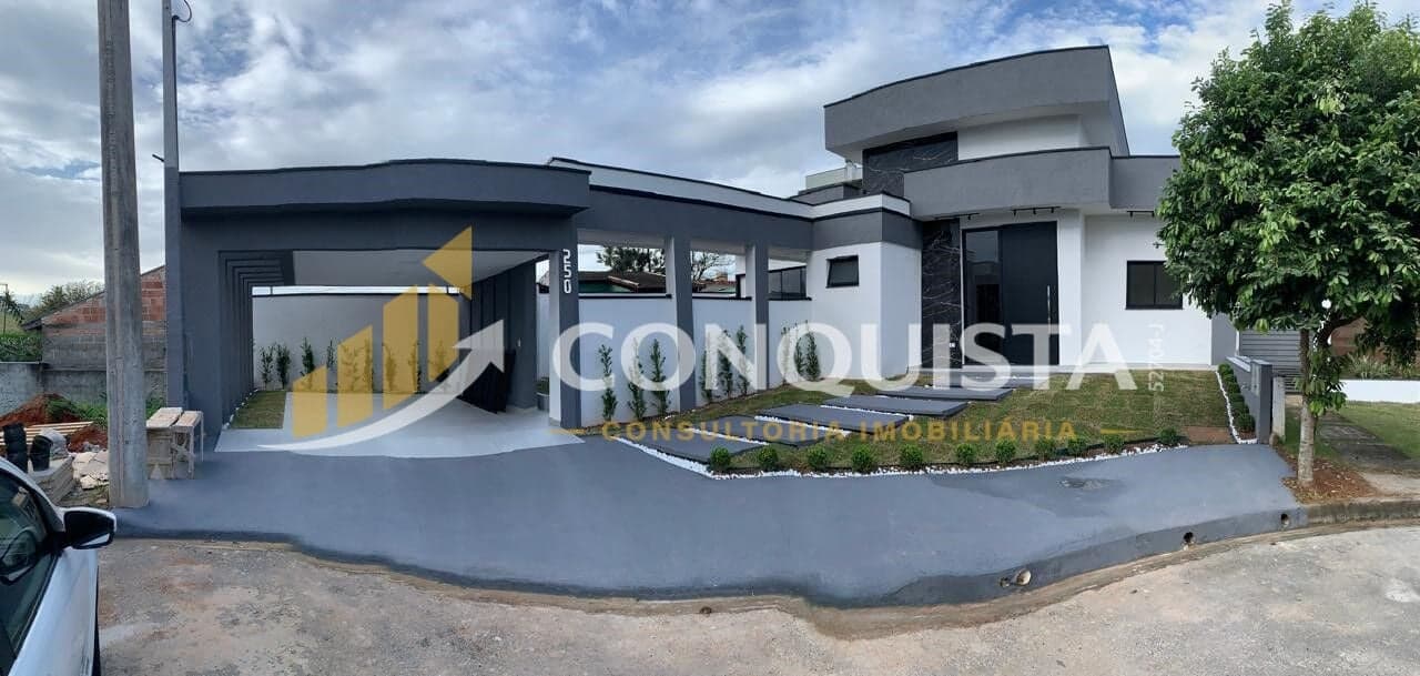 Casa à Venda no Condomínio Recanto Tropical | 3 Quartos, Suíte com Closet | Taubaté-SP