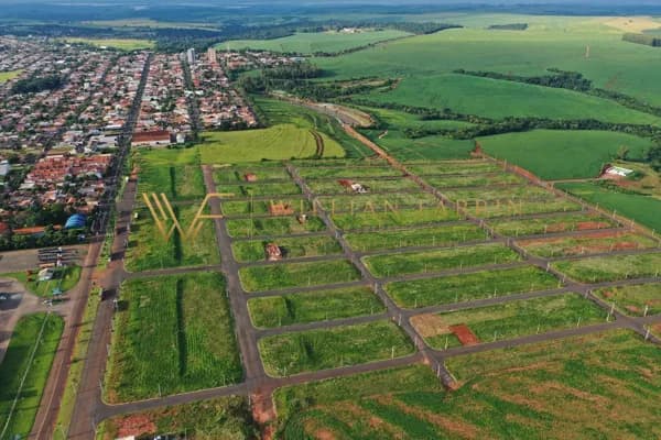 Lote/Terreno em Bela Vista do Paraíso - Centro