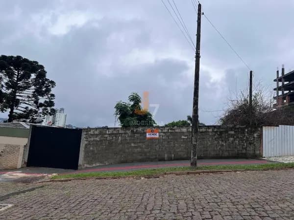 TERRENO EM ÓTIMA LOCALIZAÇÃO