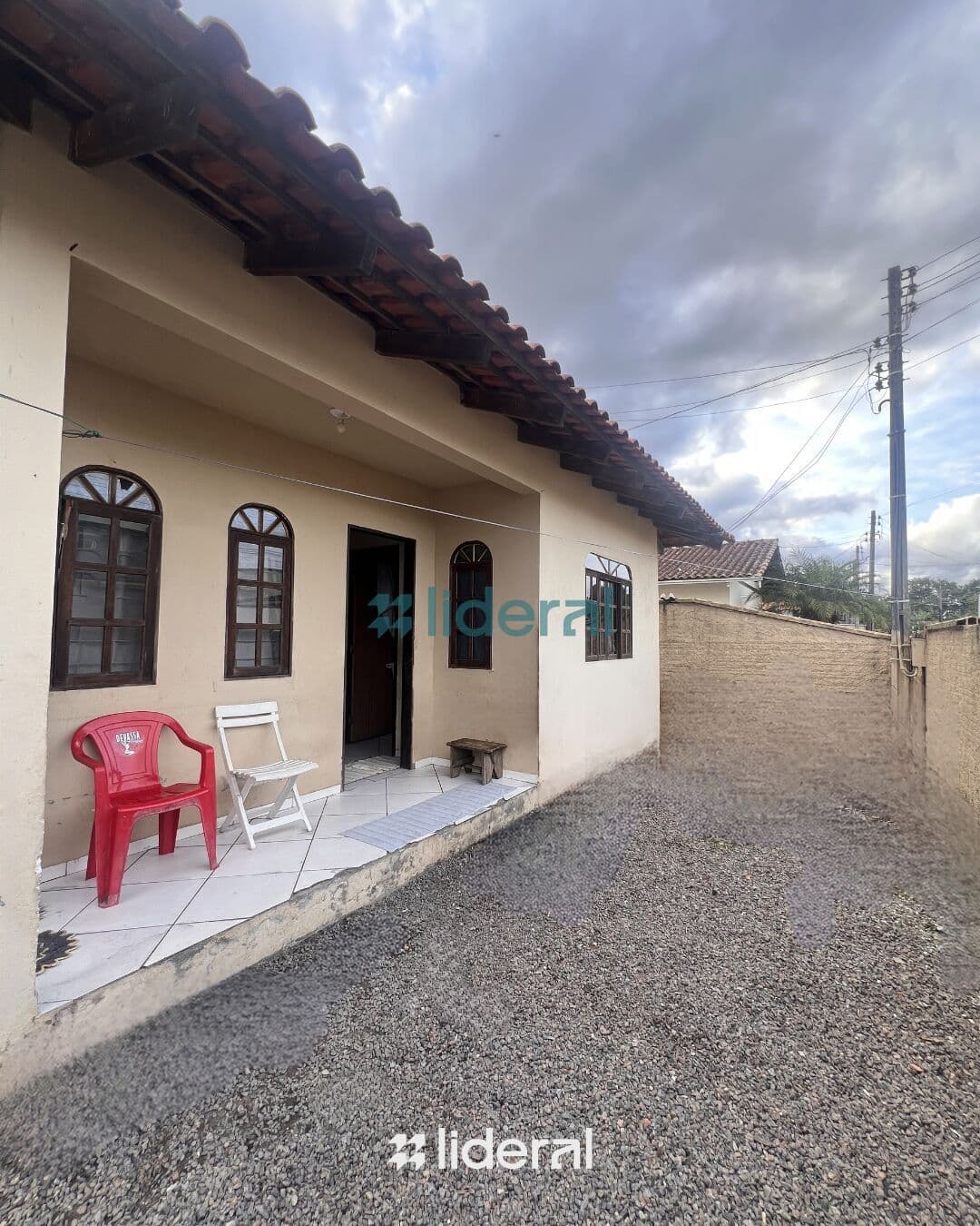 Casa a venda no bairro Papagaios - Canelinha/SC
