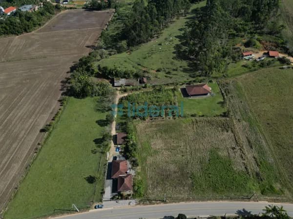 Belíssima área com 17 hectares!