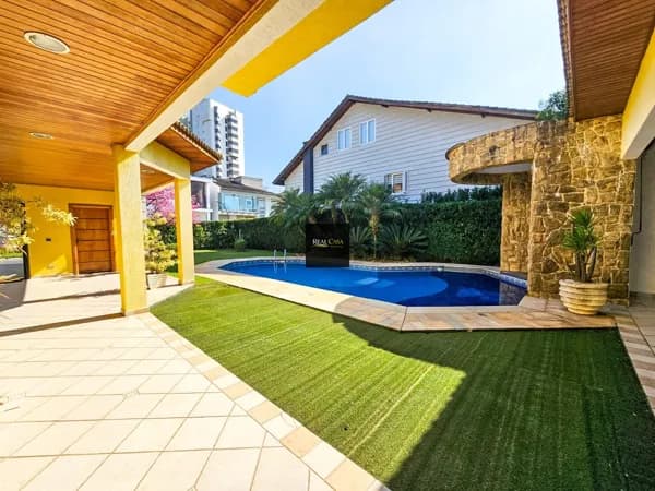🌟 Mansão no Condomínio Forest Hills!