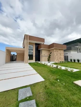 Casa de Condomínio em Maricá - Centro