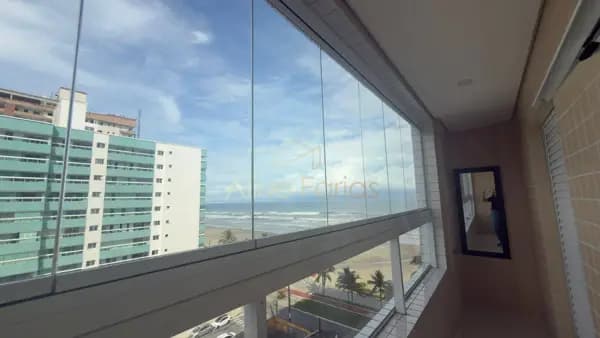 Apartamento à venda frente ao mar em Praia Grande