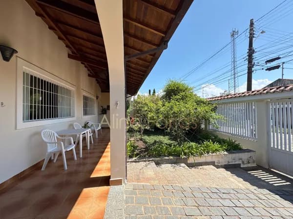 Casa com edícula completa, 3 dormitórios e excelente espaço à venda em Peruíbe