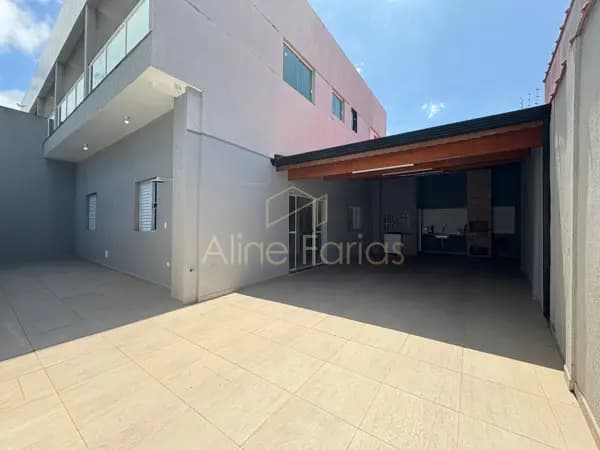 Casa à venda no bairro Estância Balneária Maria Helena Novaes em Peruíbe/SP