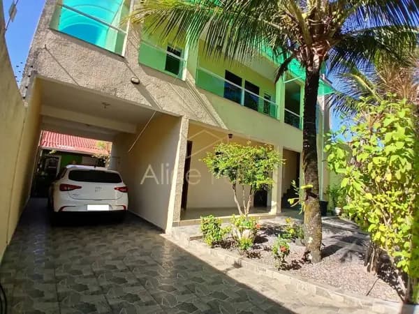 Casa à venda no bairro Balneário Arpoador em Peruíbe/SP