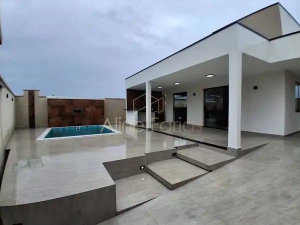 Casa nova com piscina, cascata e projeto contemporâneo à venda em Peruíbe