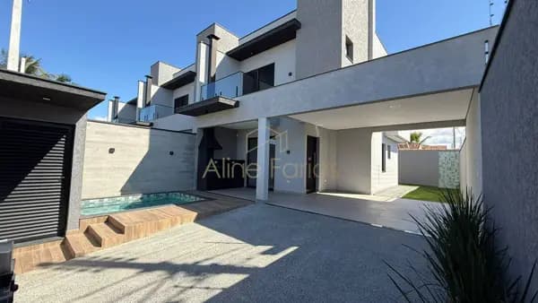 Casa à venda no bairro Jardim Ribamar em Peruíbe/SP