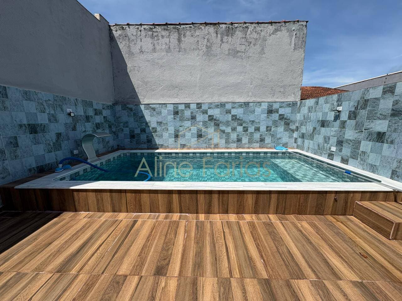Casa com lazer completo à venda em Peruíbe