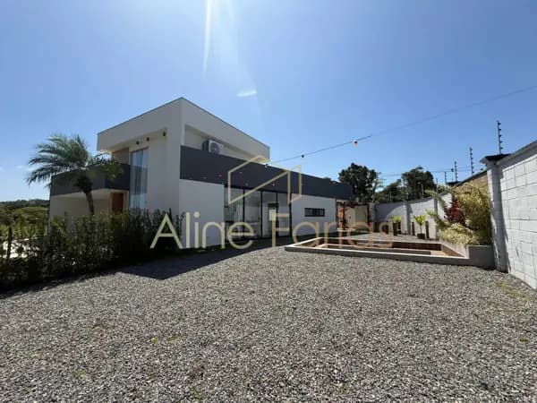 Casa à venda no bairro Não Informado em Peruíbe/SP