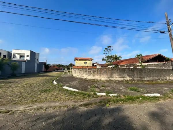 Excelente terreno de esquina com 373 m² para moradia ou investimento à venda em Itanhaém