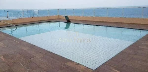 Apartamento à venda frente ao mar em Praia Grande