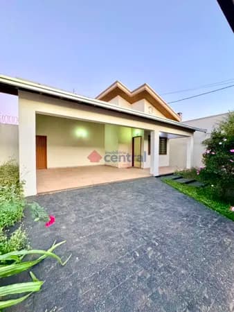 Casa Padrão para Venda no Jardim Ipiranga em Patrocinio MG