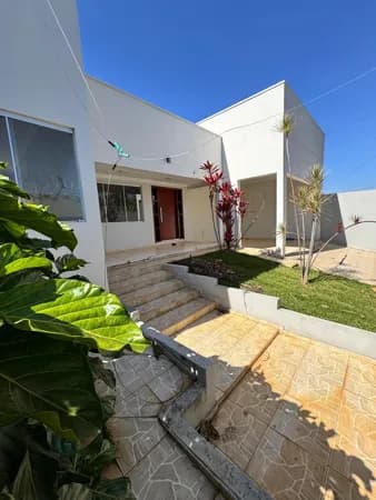 Casa Padrão para VENDA no Jardim Ipiranga em Patrocinio MG