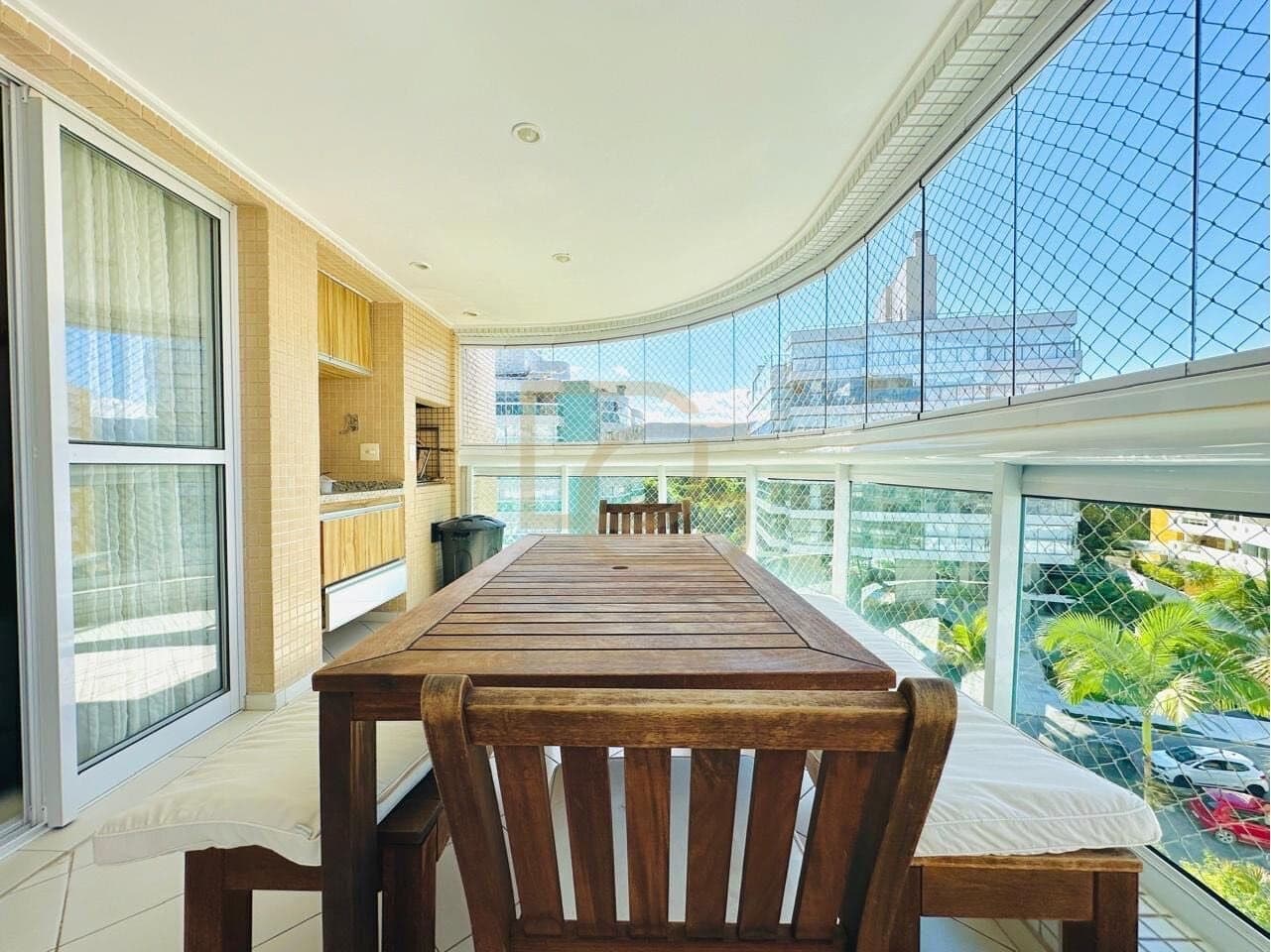 Apartamento de 3 Suítes para Locação Anual na Riviera de São Lourenço
