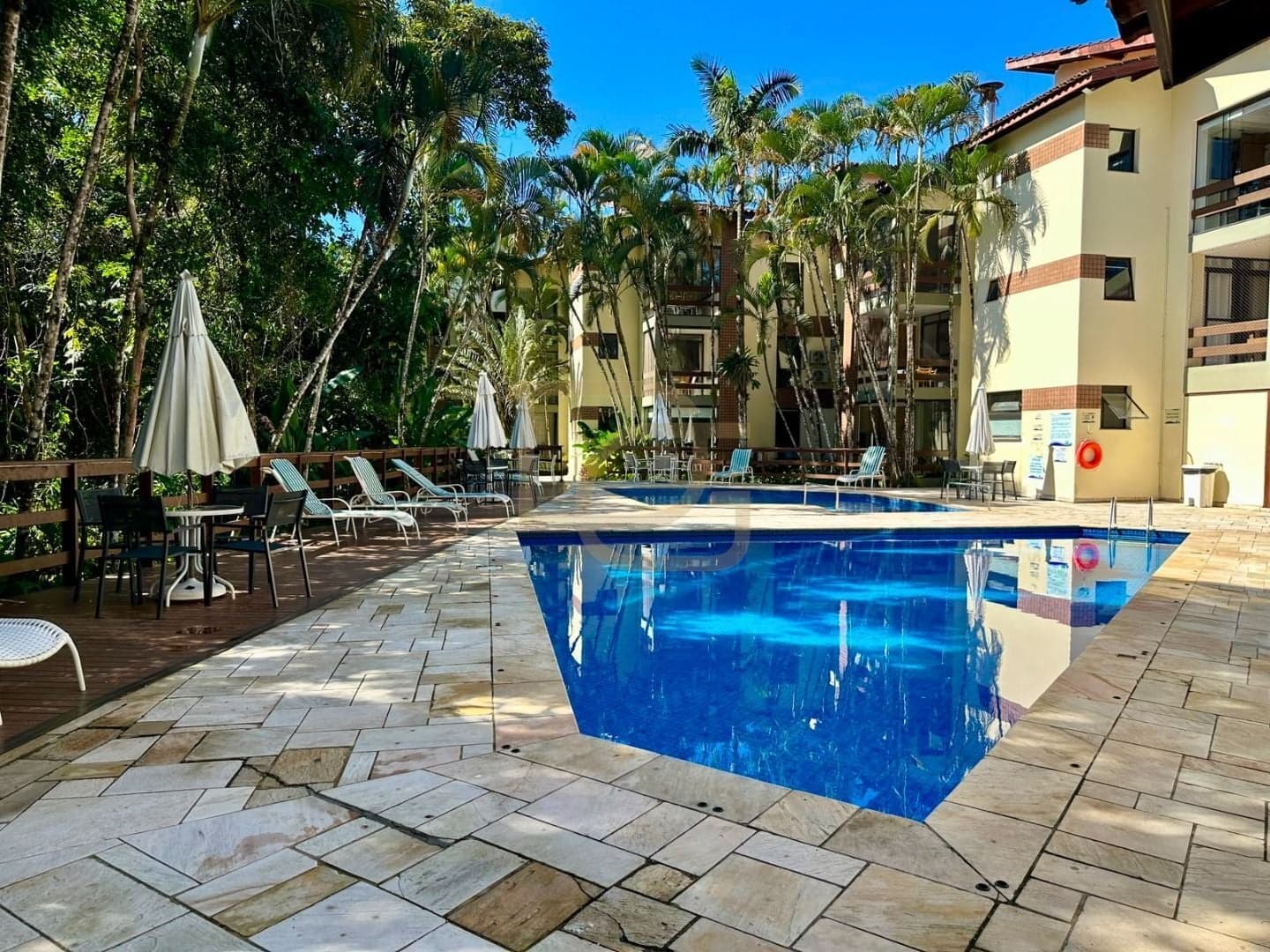 🏡 Villágio Mobiliado com Varanda Gourmet